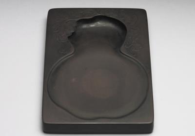 图片[3]-Duan gourd-shaped inkstone (with a Songhua inkstone box), Qing dynasty, Yongzheng reign (1723-1735)-China Archive